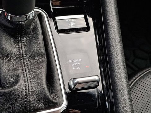 Certified 2024 Jeep Compass Limited w/ Elite Group image 27