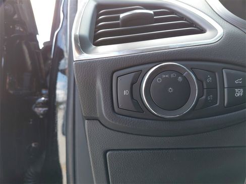 Used 2024 Ford Edge Titanium image 36