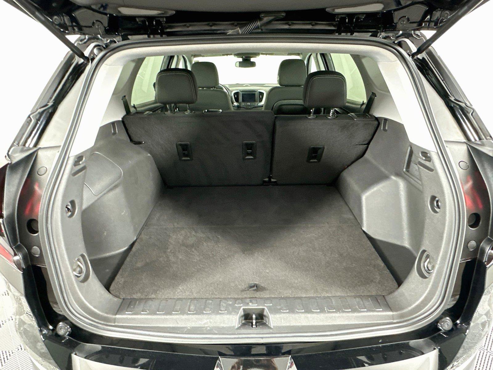 Used 2023 GMC Terrain SLE w/ Driver Convenience Package AWD/4WD image 25