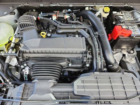 New 2025 Ford Maverick XLT w/ XLT Luxury Package image 17