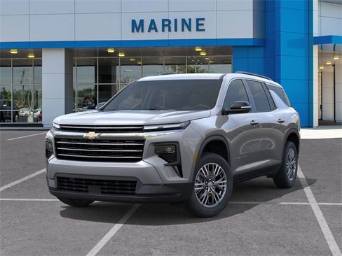 New 2026 Chevrolet Traverse LT w/ Driver Confidence Package image 6