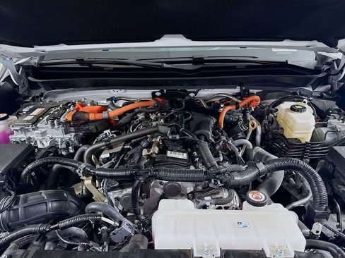 Used 2025 Toyota Tacoma Trailhunter Hybrid w/ Tow Tech Package image 27