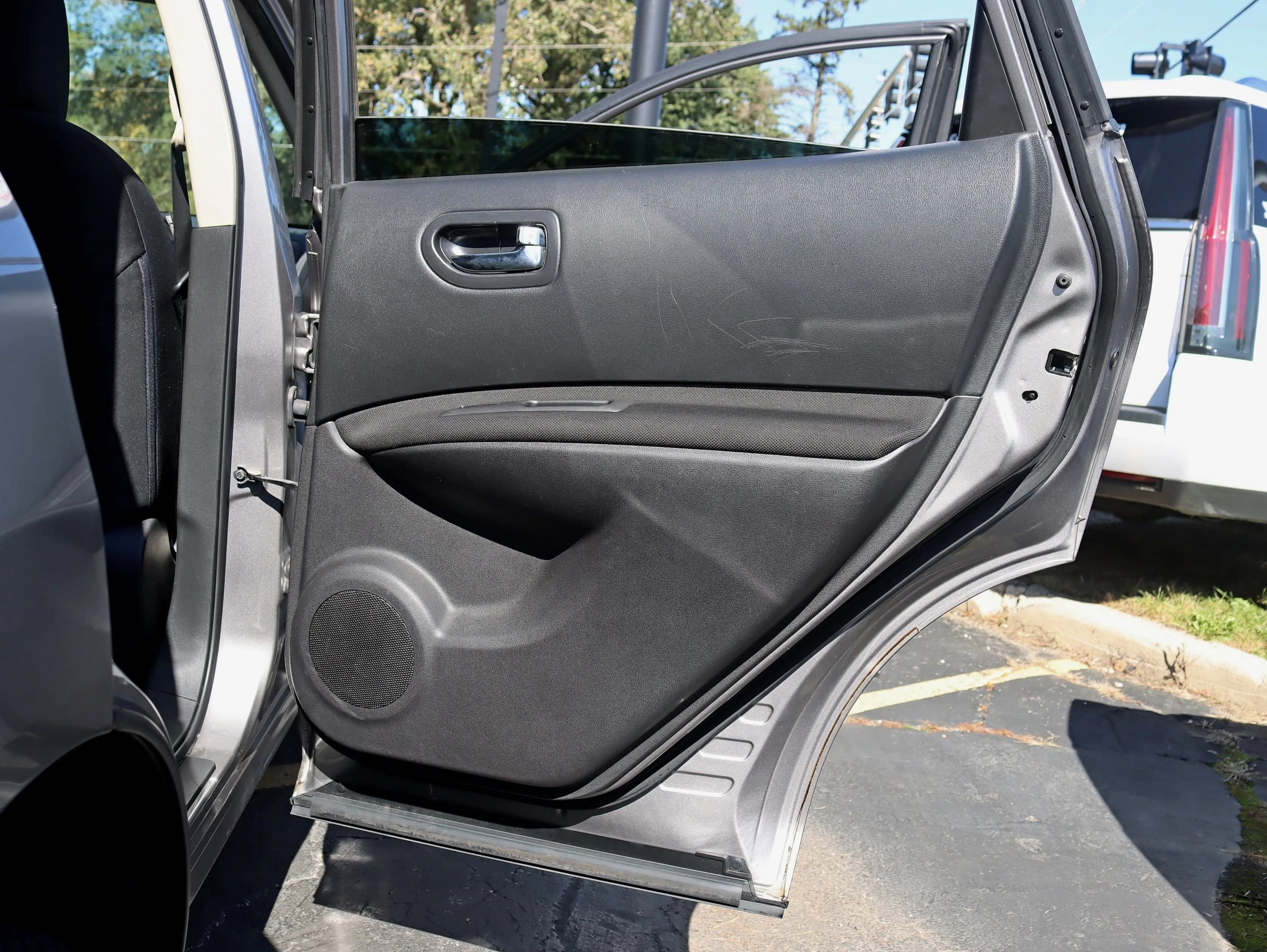 Used 2015 Nissan Rogue S w/ Convenience Package AWD/4WD image 31