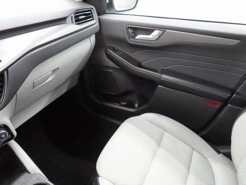 Used 2023 Ford Escape SE image 24