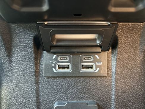 Used 2018 Jeep Wrangler Unlimited Sahara image 43