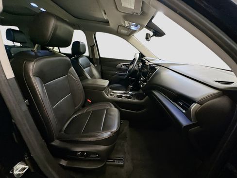 Used 2019 Chevrolet Traverse RS image 35
