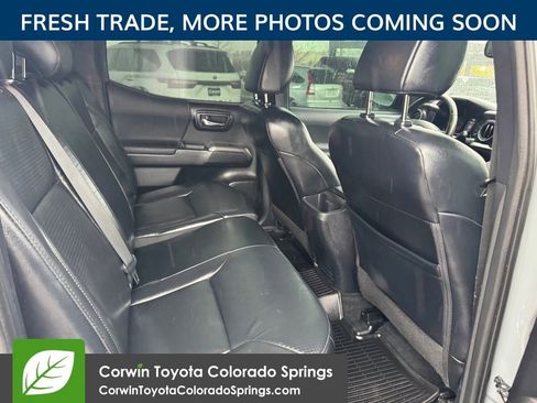 Used 2019 Toyota Tacoma TRD Off-Road AWD/4WD image 13