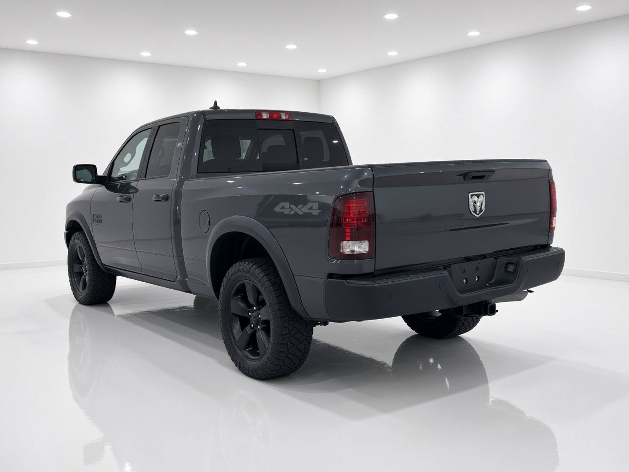Used 2019 RAM 1500 Warlock w/ Electronics Group AWD/4WD image 3