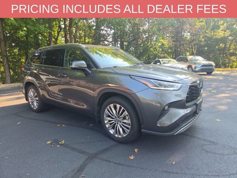 Used 2023 Toyota Highlander Platinum AWD/4WD image 11