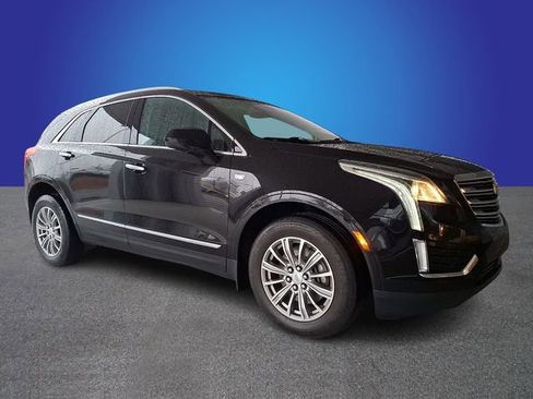 Used 2017 Cadillac XT5 Luxury image 3