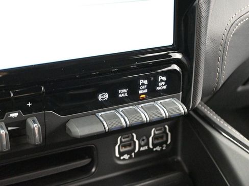 Used 2022 RAM 3500 Limited AWD/4WD image 21