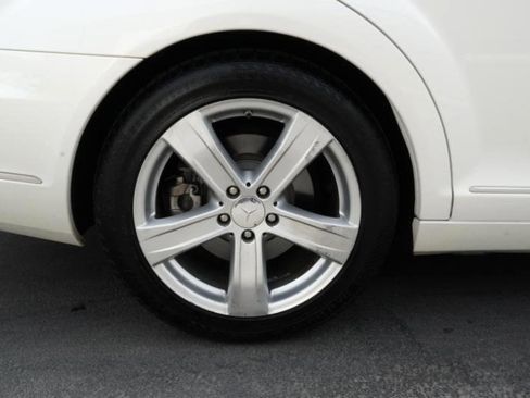 Used 2011 Mercedes-Benz S 550 S550 4-MATIC image 41