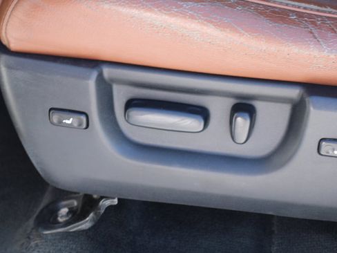 Used 2017 Toyota Sequoia Platinum RWD image 14
