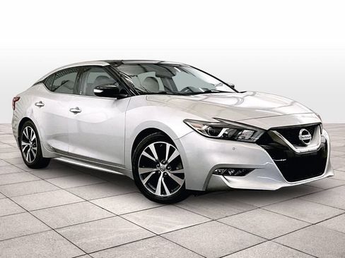 Used 2017 Nissan Maxima 3.5 SL FWD image 3