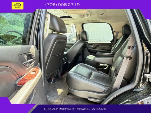 Used 2014 Cadillac Escalade Premium image 11