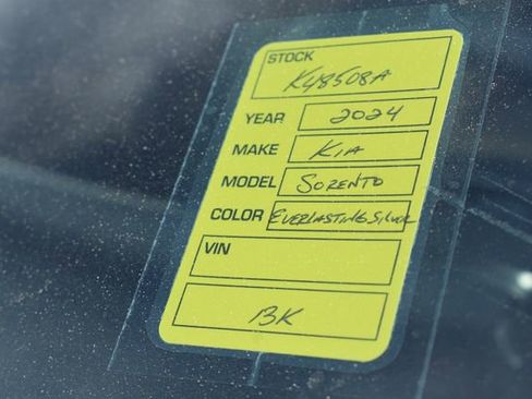 Used 2024 Kia Sorento SX Prestige w/ Olive Brown Leather Package AWD/4WD image 14