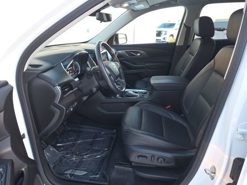 Used 2021 Chevrolet Traverse Premier w/ Redline Edition image 9