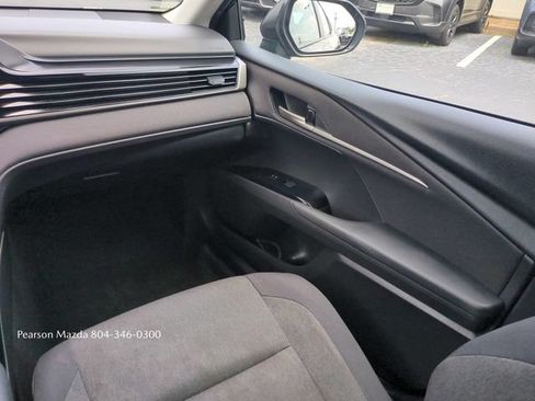 Used 2025 Toyota Camry LE FWD image 17