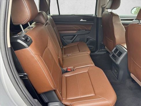 Used 2023 Volkswagen Atlas SE AWD/4WD image 19