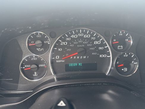 Used 2024 GMC Savana 2500 w/ Driver Convenience Package image 20