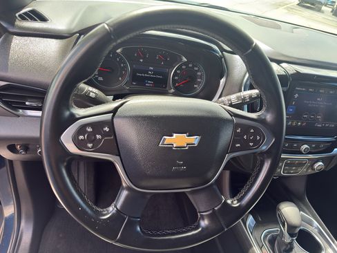 Used 2023 Chevrolet Traverse LT w/ LPO, Floor Liner Package AWD/4WD image 17