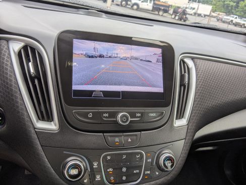 Used 2024 Chevrolet Malibu LT FWD image 21