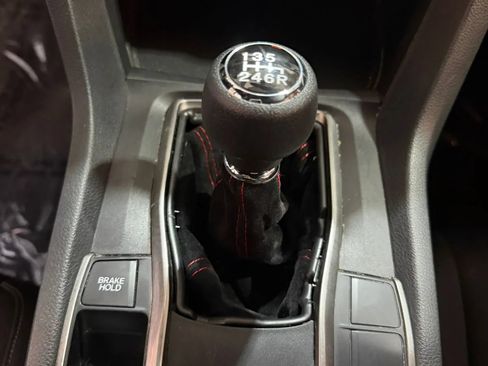 Used 2017 Honda Civic Sport image 2