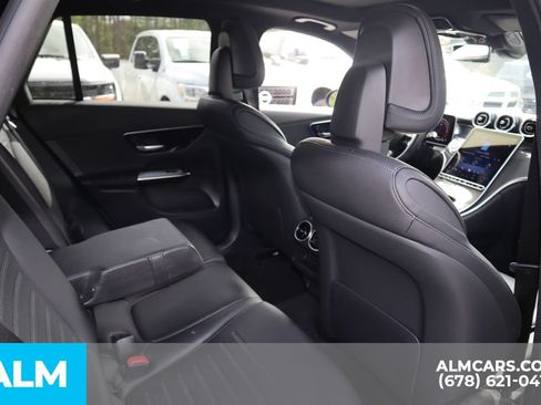 Used 2025 Mercedes-Benz GLC 350e 4MATIC w/ AMG Line image 23