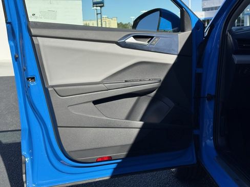 Used 2022 Volkswagen Taos SE image 18