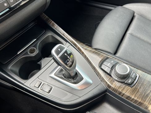 Used 2017 BMW 230i Coupe image 23