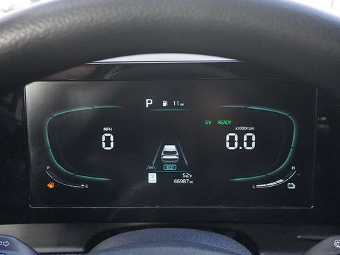 Used 2023 Kia Sportage LX image 39