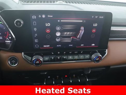 Used 2024 GMC Canyon AT4 AWD/4WD image 4