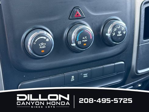 Used 2013 RAM 1500 Classic SLT w/ Premium Display Pkg AWD/4WD image 18