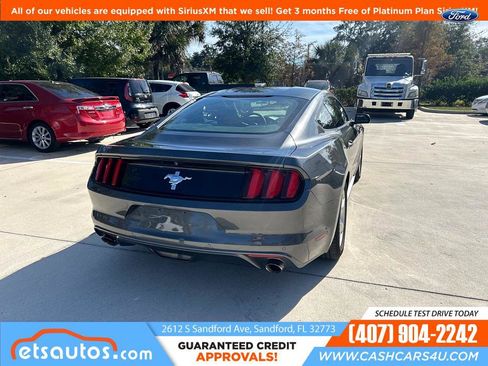 Used 2017 Ford Mustang Coupe image 4