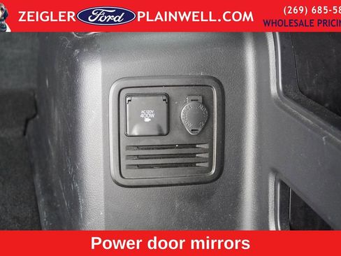 Used 2024 Toyota 4Runner TRD Off-Road image 11