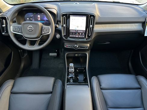 New 2026 Volvo XC40 B5 Plus w/ Protection Package Premier image 14