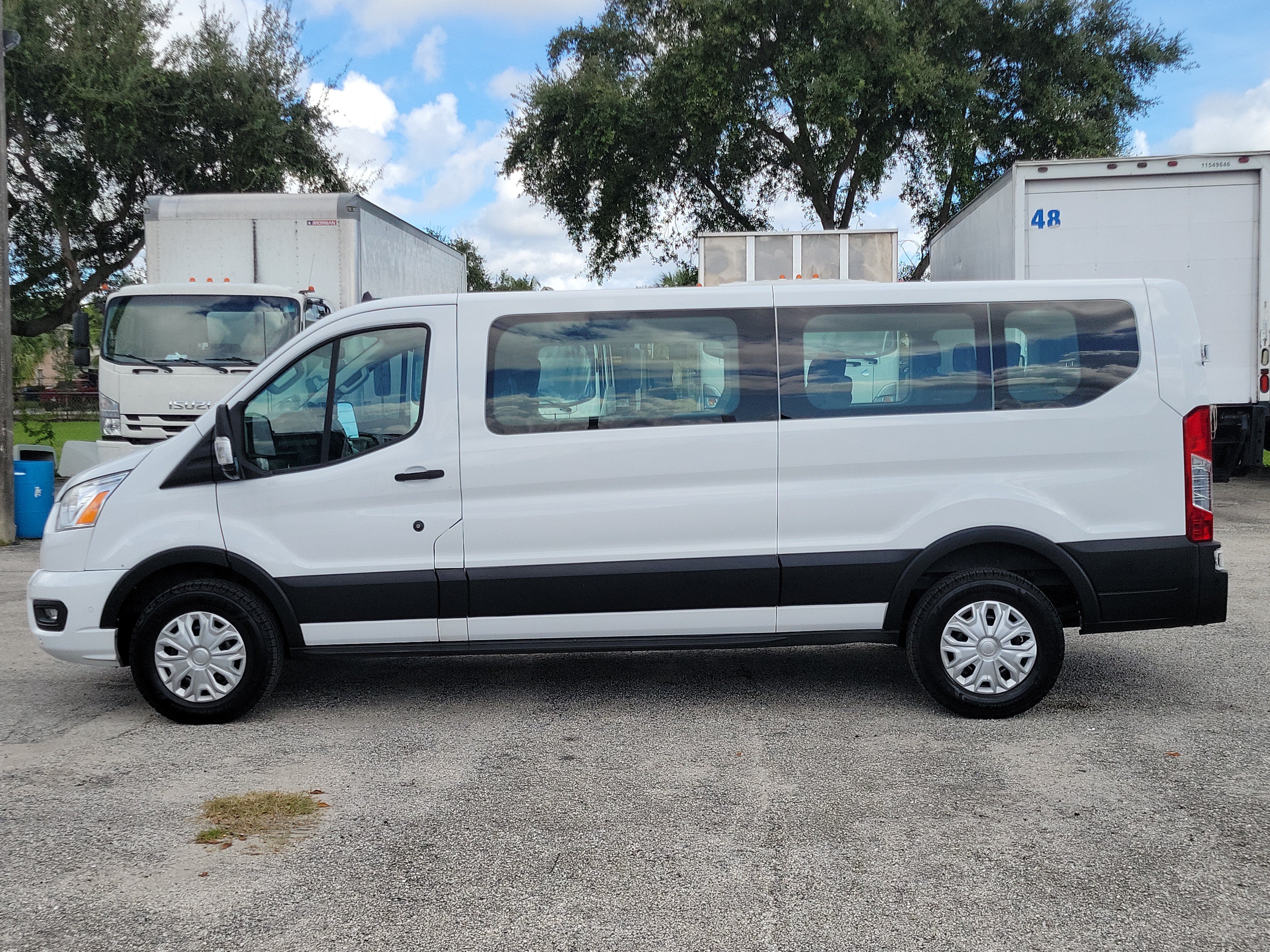 Used 2022 Ford Transit 350 XLT RWD image 6