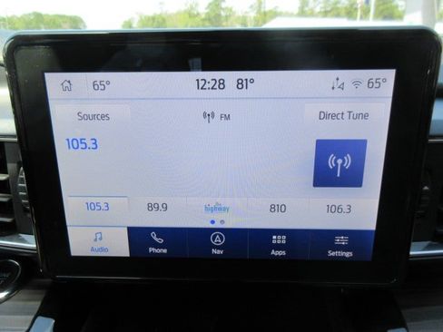 Used 2022 Ford Explorer Limited w/ Equipment Group 301A RWD image 24