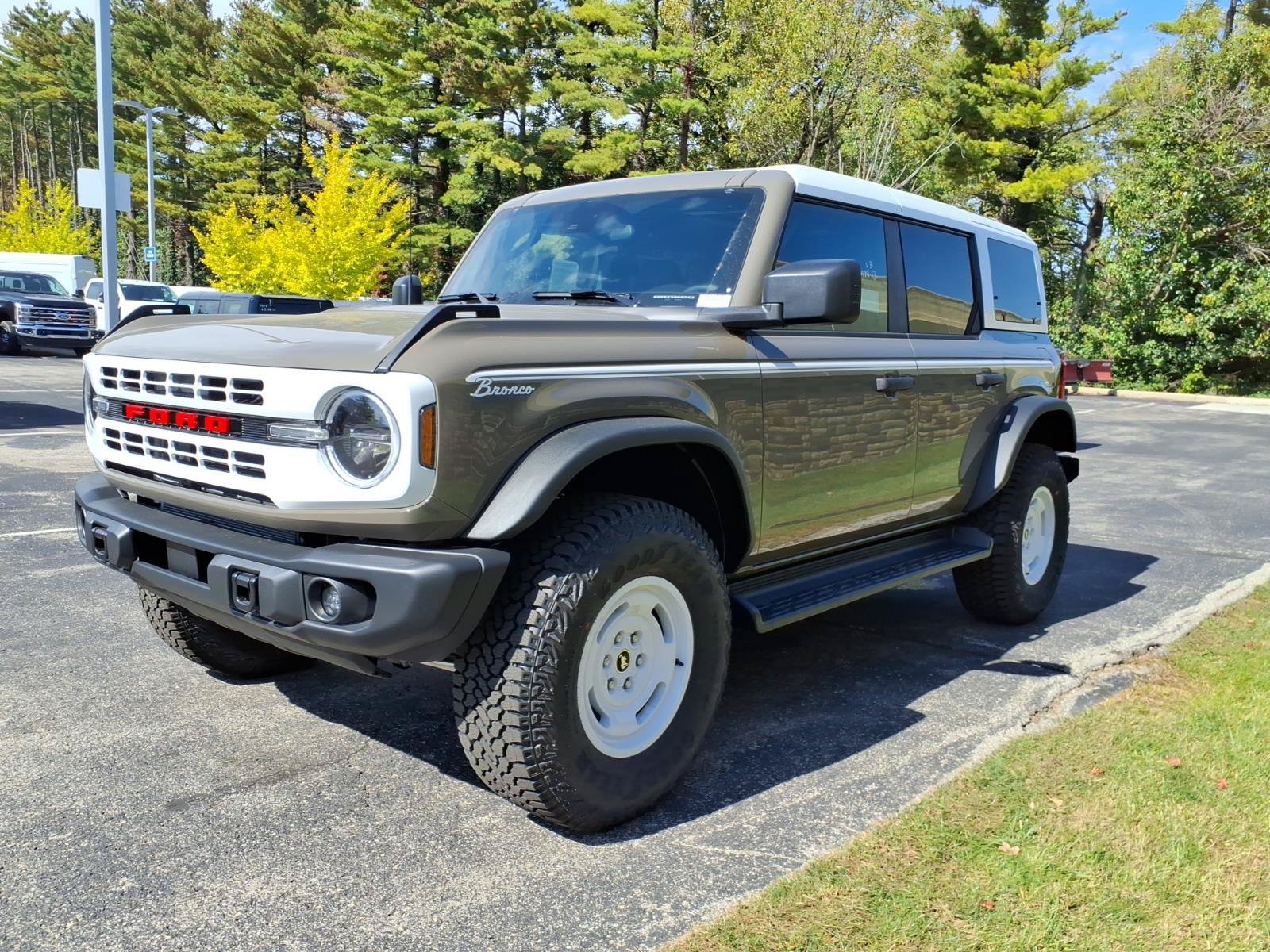 New 2026 Ford Bronco Heritage Edition AWD/4WD image 4