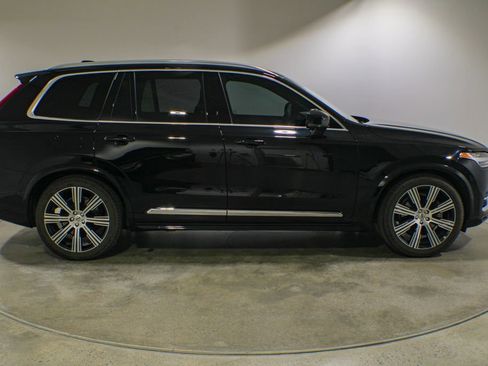 Used 2023 Volvo XC90 B6 Ultimate AWD/4WD image 6