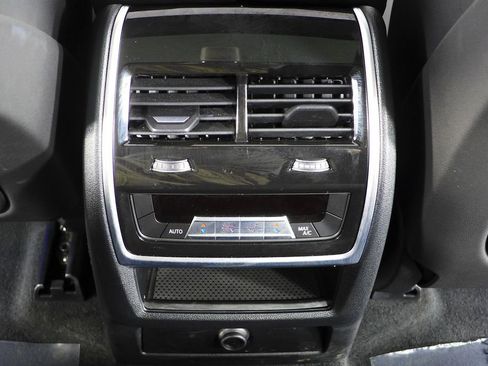 Used 2023 BMW X5 xDrive40i w/ Parking Assistance Package image 24