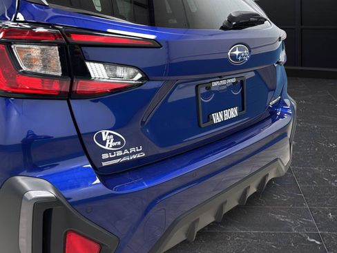 Used 2024 Subaru Crosstrek 2.5i Limited w/ Crosstrek Mirror Package image 33
