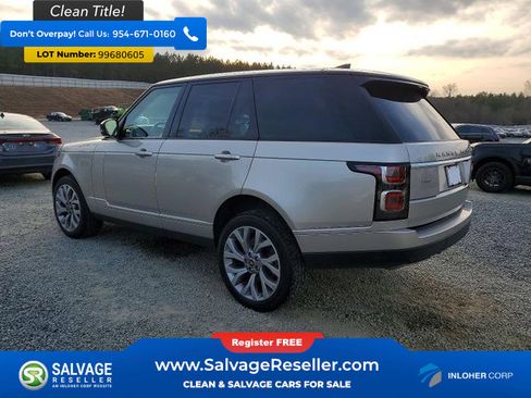 Used 2018 Land Rover Range Rover HSE image 3