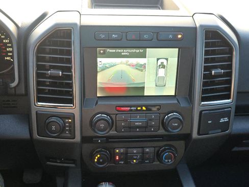 Used 2018 Ford F150 Raptor w/ Equipment Group 801A Mid image 25