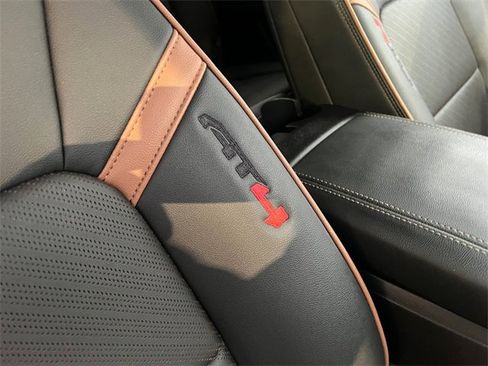 Used 2024 GMC Canyon AT4 w/ AT4 Premium Package image 16