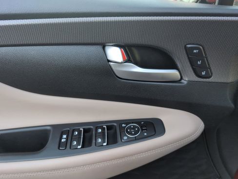 Used 2020 Hyundai Santa Fe Limited image 9