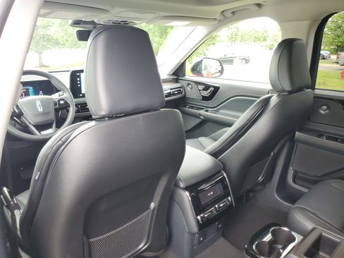 New 2026 Lincoln Aviator Reserve w/ Jet Appearance Package AWD/4WD image 24