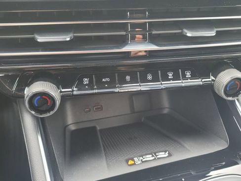 New 2026 Chevrolet Traverse RS image 22