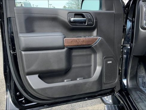 Used 2022 GMC Sierra 1500 Denali w/ Denali Premium Package image 19