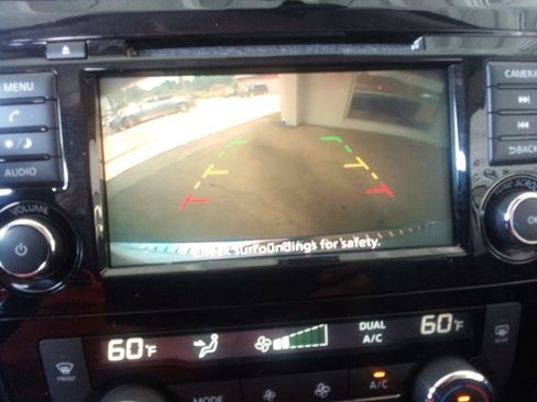 Used 2020 Nissan Rogue SV FWD image 9